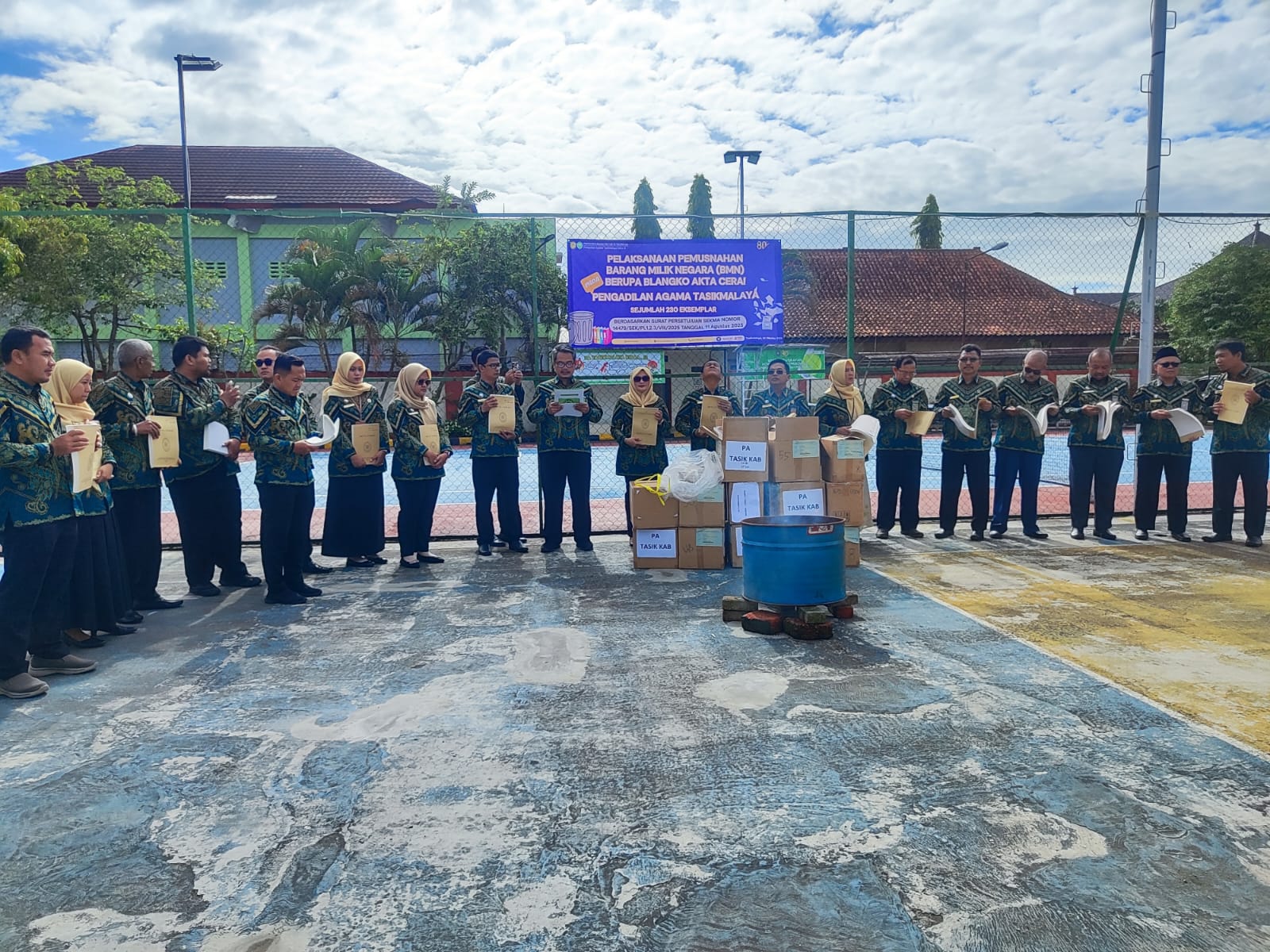 PA Tasikmalaya Melakukan Pemusnahan Blanko Akta Cerai